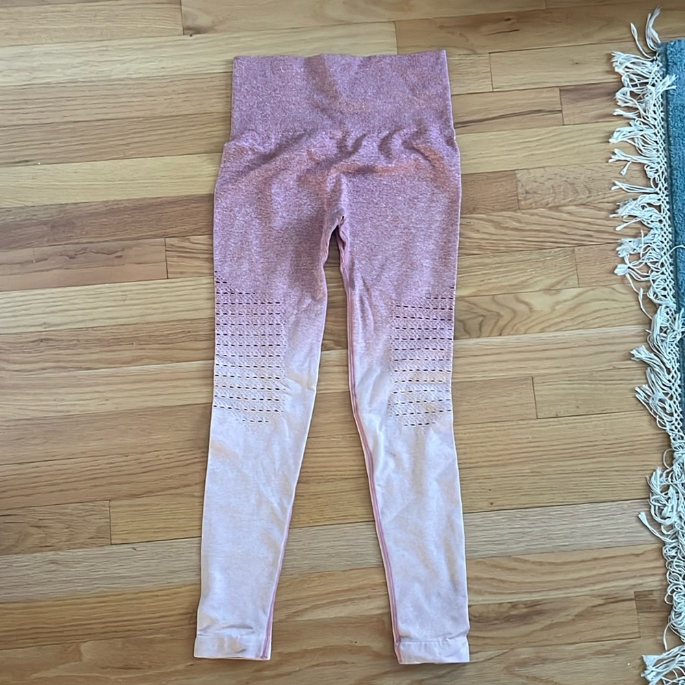 HALARA pink leggings seamless front